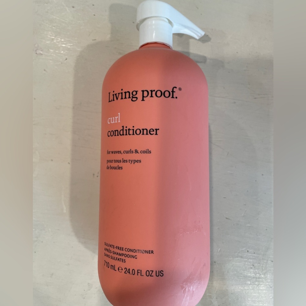 Living Proof Curl Conditioner in Coral